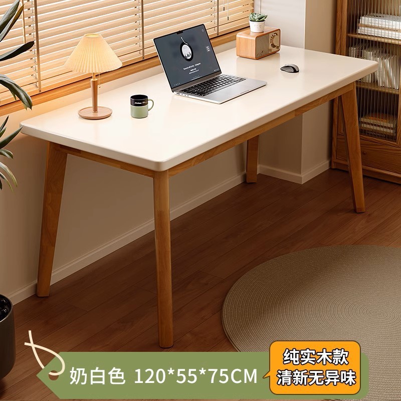 木製の机の本棚の一体家庭用寝室は壁に寄りかかってオフィステーブルをシンプルにしています。|undefined