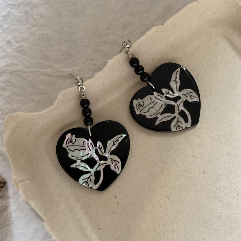 銀の針の黒色の水晶の項の幾何学のピアスの小さい大衆の百合のイヤリングのファッションの気質の軽くて豪華な高級感の耳飾りの卸売り