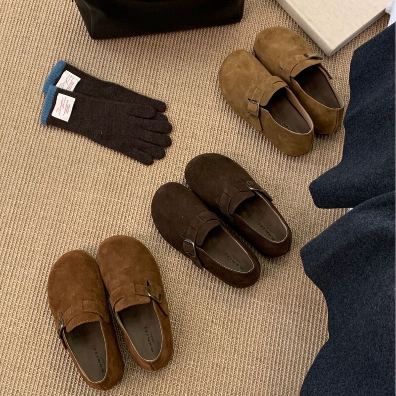 Thick-soled, height-increasing, full-coverage Birkenstock-style women's shoes, 2026 new vintage versatile slip-on shoes to pair with skirts Thick-soled, height-increasing, full-coverage Birkenstock-style women's shoes, 2026 new vintage versatile slip-on shoes to pair with skirts