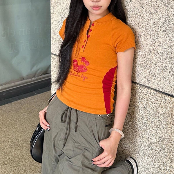 トップスジンジャーカラー半袖レディーススリムフィット夏新カラーマッチング多用途ボタンプリントTシャツ|undefined