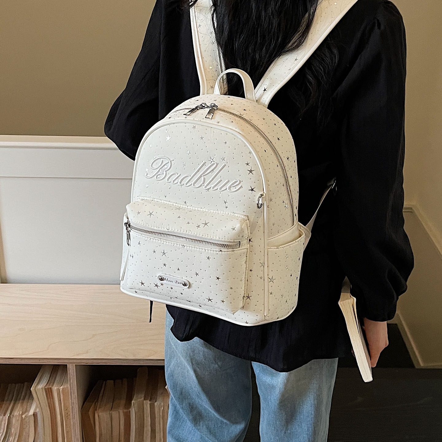 Mochila universitaria estrellas ociosas mujeres exquisitas coreanas 2026 estudiantes nueva mochila blanca mochila escolar