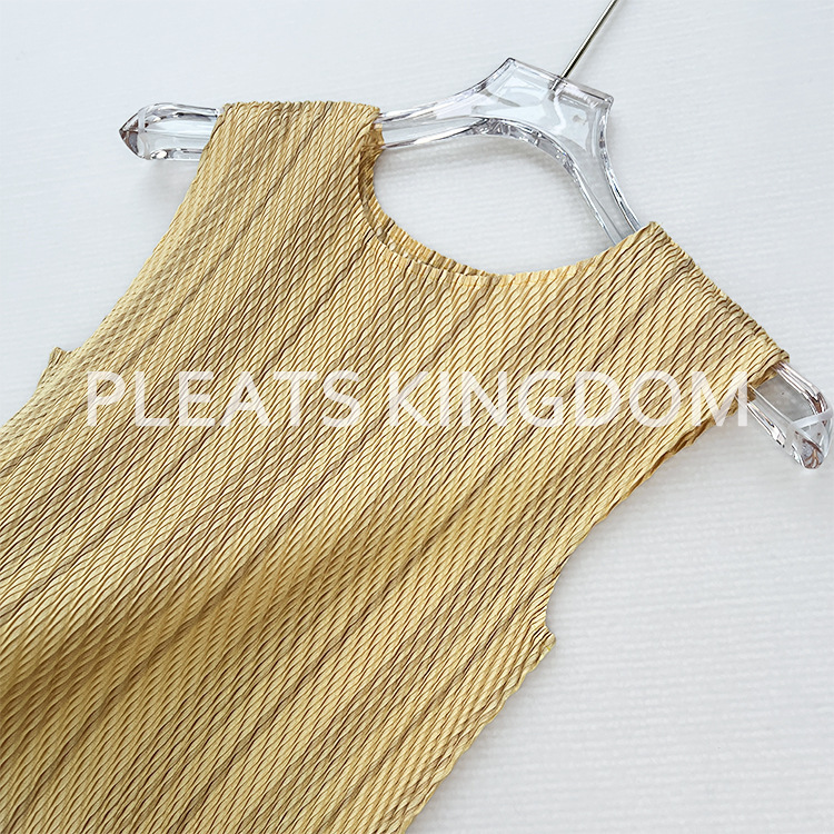 Japanese and Korean Issey Miyake Style Export Boutique Pleated Mid-Length Minimalist Urban Goddess Dress Slim Fit Long Dress