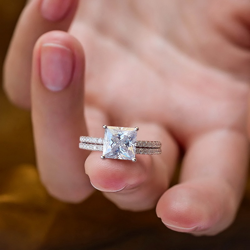 Recolección de calor transfronteriza, princesa brillante, anillo de piedra de moissanita, incrustaciones de plata S925, anillo de combinación de moissane brillante, estilo europeo y americano simple