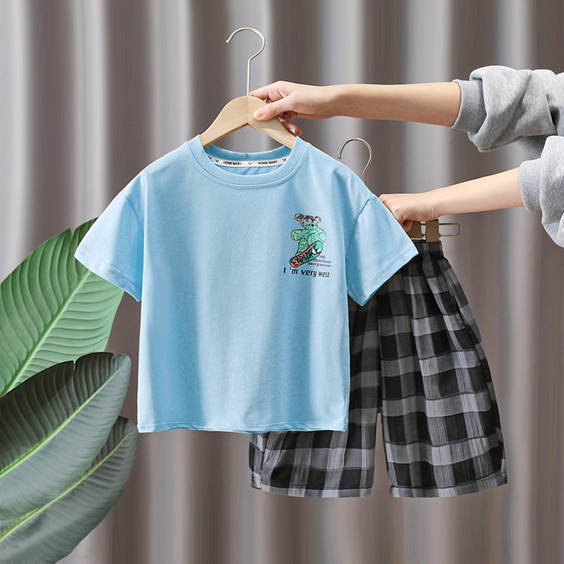 7277 Traje de camiseta de manga corta para niños 2025 nueva ropa delgada de verano para niños, traje de verano de dos piezas de verano
