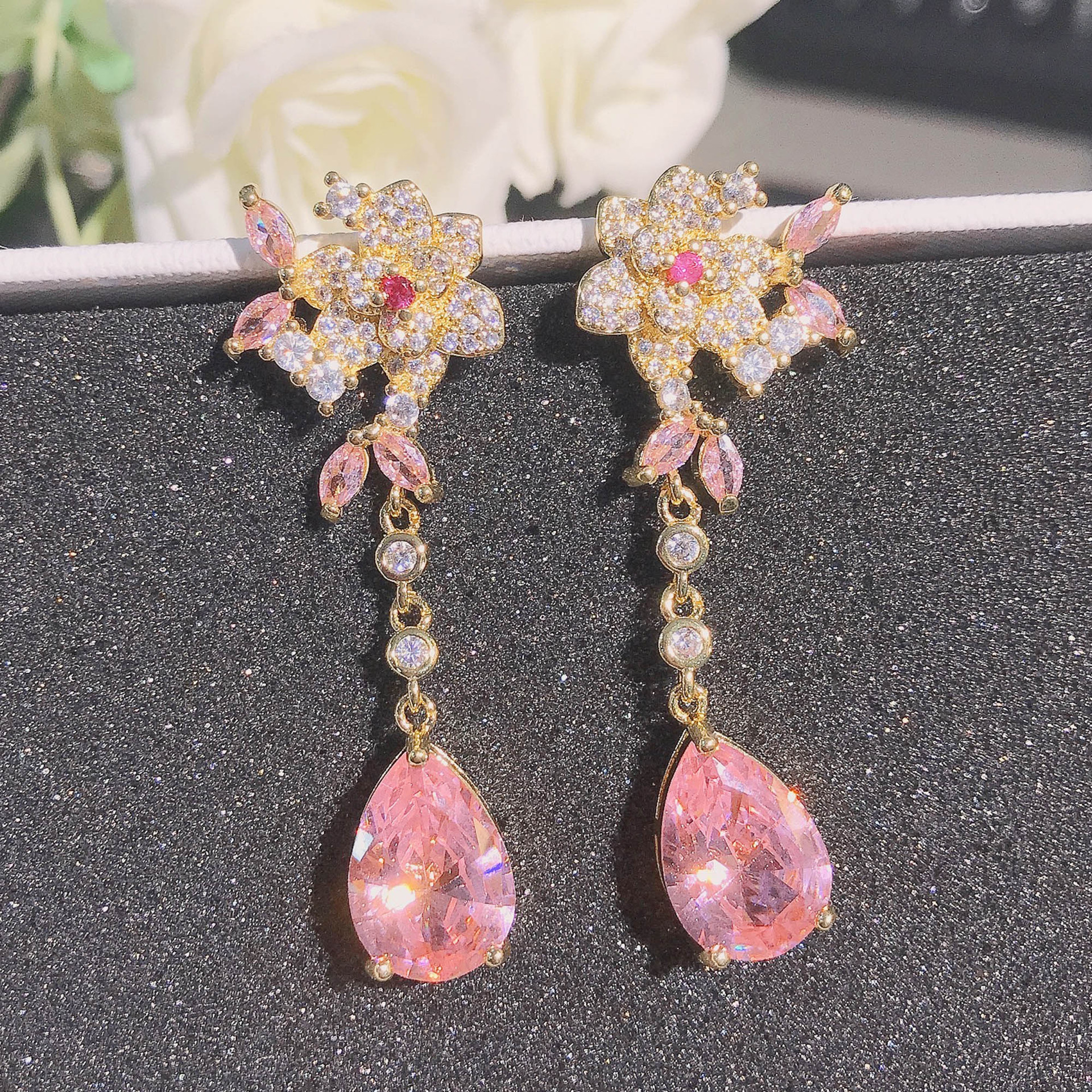 Flower Stud Earrings Stereo Rose Pink Drop-shaped Gemstone Crystal Long Earrings display picture 7