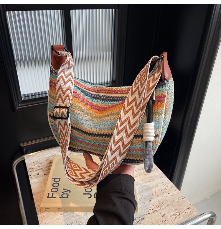 Grass for women with large capacity 2024 new summer niche design woven crossbody dumpling beach bag_voghion.com