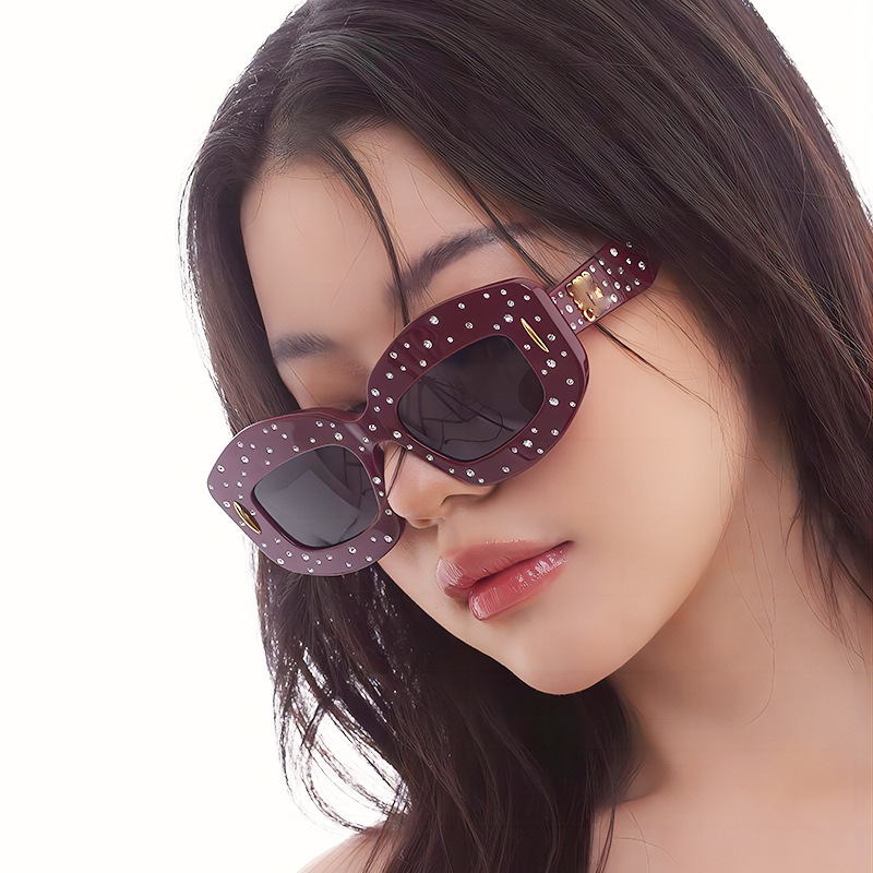 Nuevas gafas de sol de hip-hop de la calle con gypsophila de diamantes con personalidad transfronteriza europea y americana 2024 gafas de sol esenciales para el uso de moda image 1