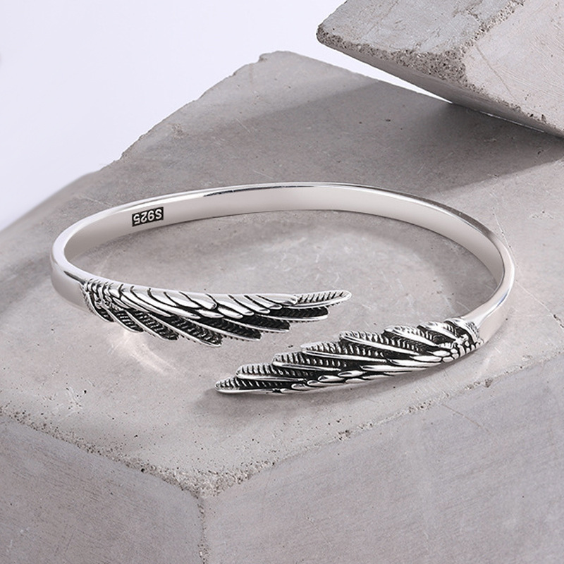 Korean Style Feather Bracelet Fashion Personalized Design 925 Silver Plated Old Angel Wings Wings Bracelet E-commerce Supply Korean Style Feather Bracelet Fashion Personalized Design 925 Silver Plated Old Angel Wings Wings Bracelet E-commerce Supply