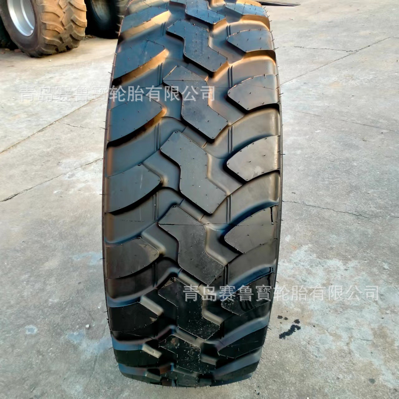16/70R24 小装载机轮胎  工程机械轮胎405/70R24