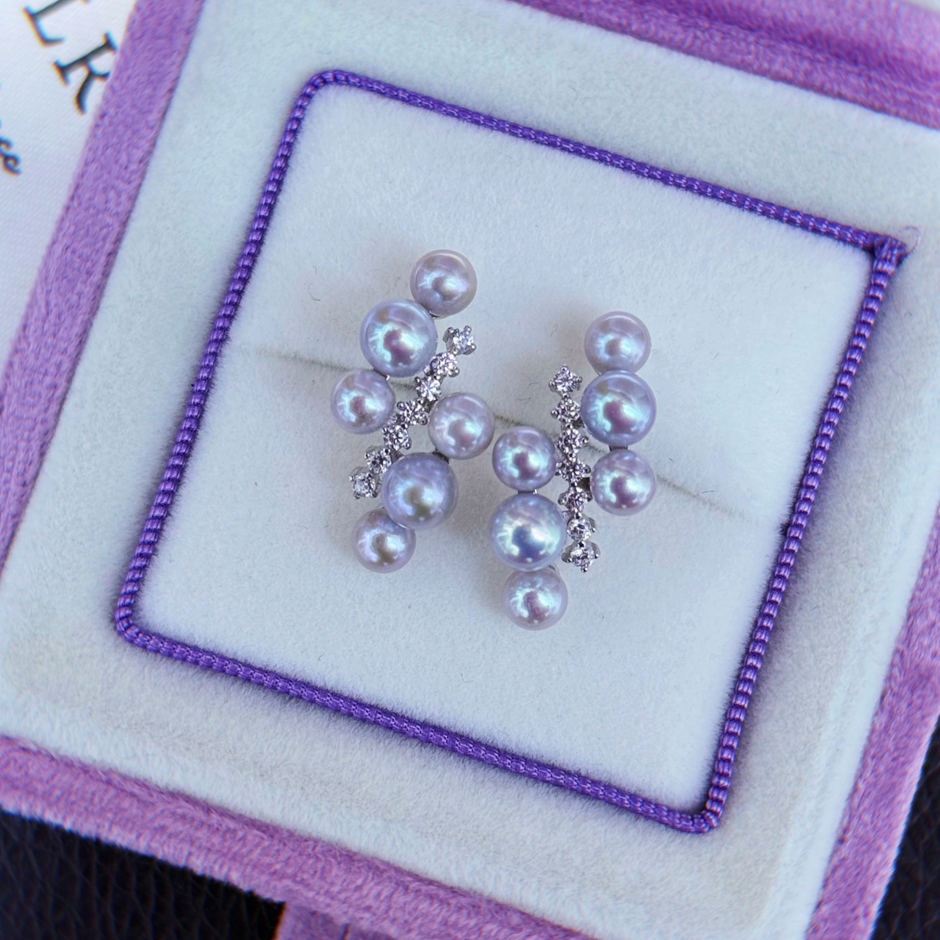 �������º�ʽ˫�ŷ��Ƕ���S925������ˮ�����Բ�����ʱ�ж���