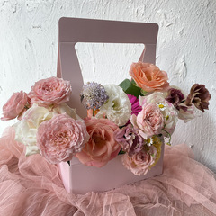 Portable flower basket paper flower arrangement materials salon class diy flower arrangement basket women's day flower arrangement bag flower packaging box