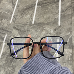 Stylish Natural Makeup Glasses for Round Faces, Retro TR90 Square Frame, Ultra-Lightweight Blue Light Blocking and Radiation Protection Eyeglass Frames for Wholesale