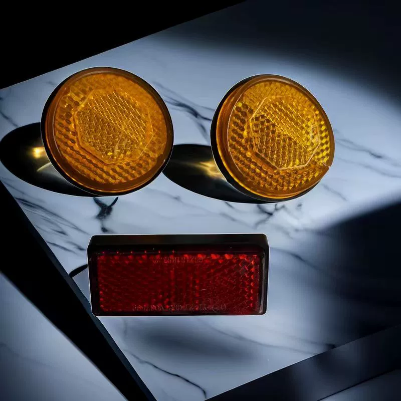 Завод прямой электромобиль мотоцикл отражатель сильные световые наклейки предупреждение яркая доска личность модифицированный автомобильный хвост задний