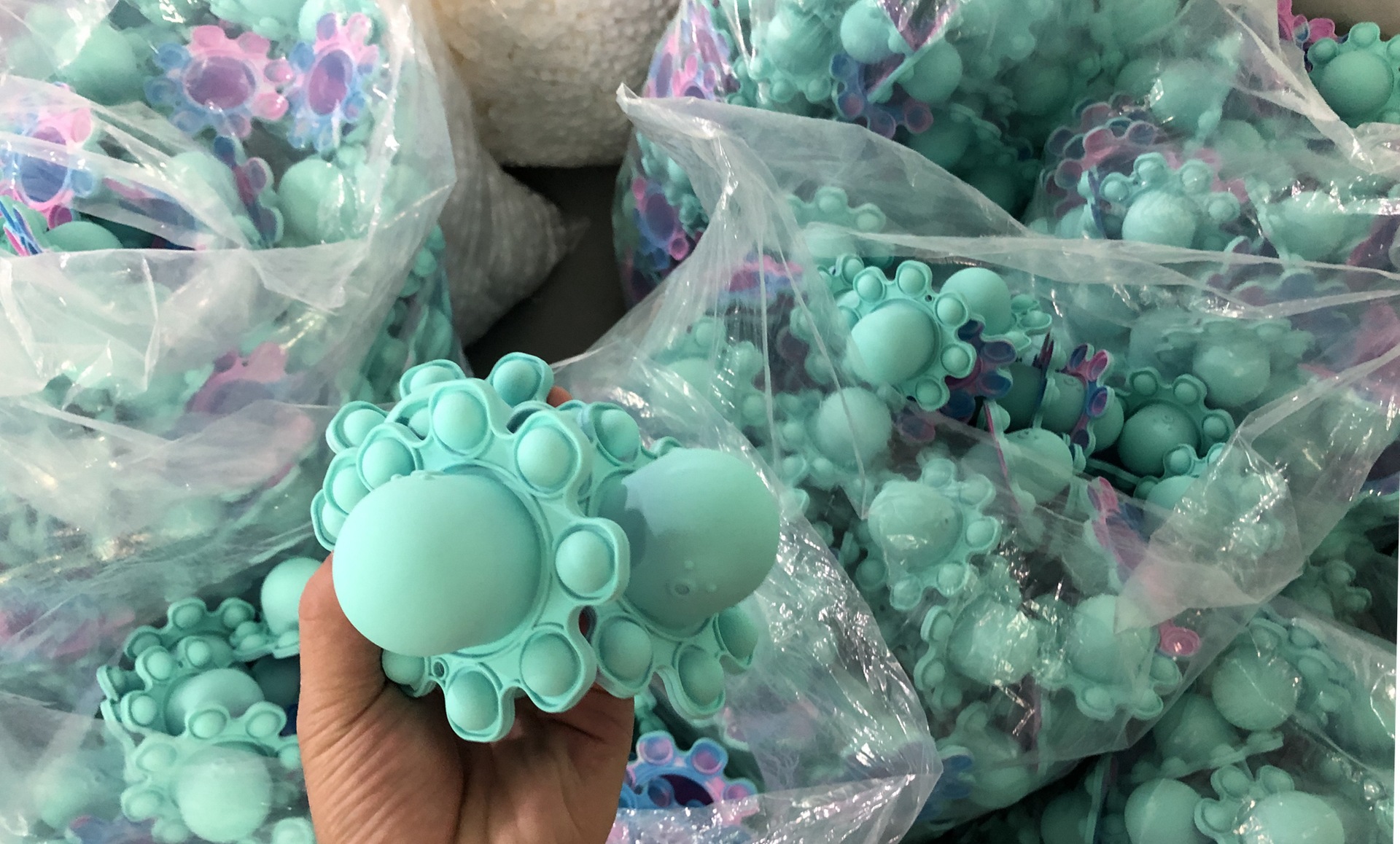 O1CN01WJNuoL2MV6neluSD6_!!2207