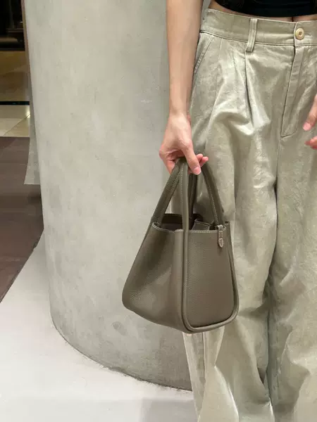Songshanxia Medium-Sized Vegetable Basket-Style Designer Shoulder Bag Made of Top-Layer Cowhide for Commuting and Carrying, Bucket Bag Style