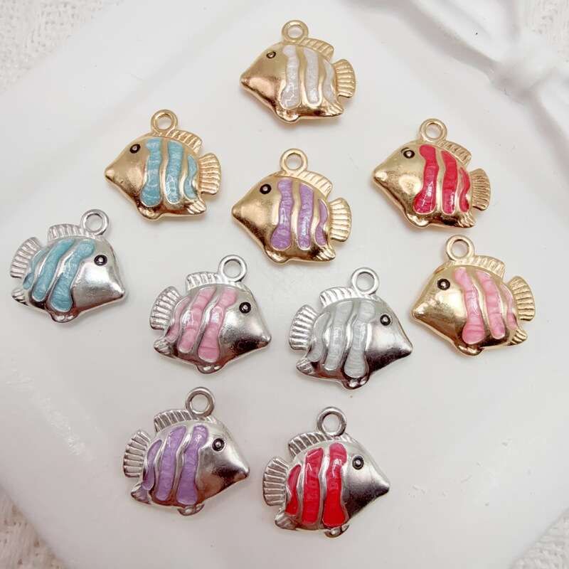 Oil-Drip Fish Pendant DIY Bracelet Anklet Earring Backpack Sweater Chain Animal Jewelry Goldfish Sweater Chain Oil-Drip Fish Pendant DIY Bracelet Anklet Earring Backpack Sweater Chain Animal Jewelry Goldfish Sweater Chain