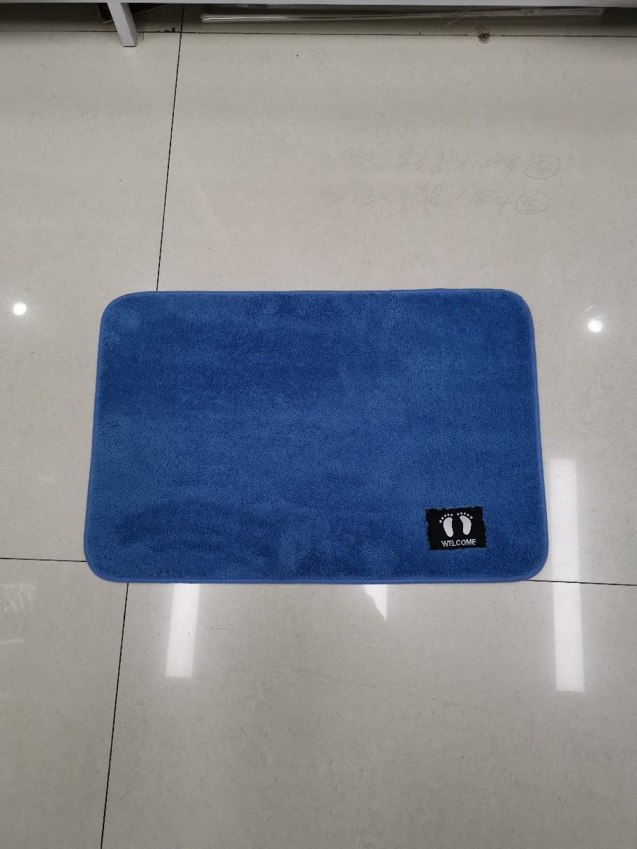 Suministro global de esterillas de piso de plástico antideslizante