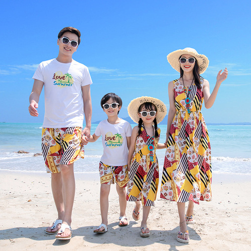 Beach parent-child clothing, summer clothing, seaside vacation, mother-daughter, mother-son, fashionable, family of three, four, sleeveless long dress