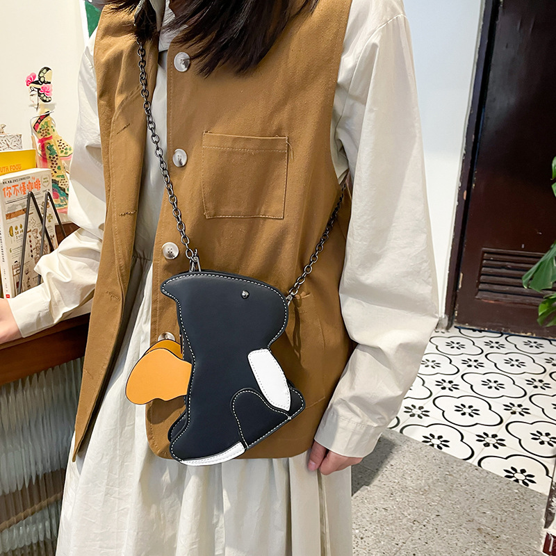 Women's Small Pu Leather Cartoon Cute Zipper Crossbody Bag display picture 128