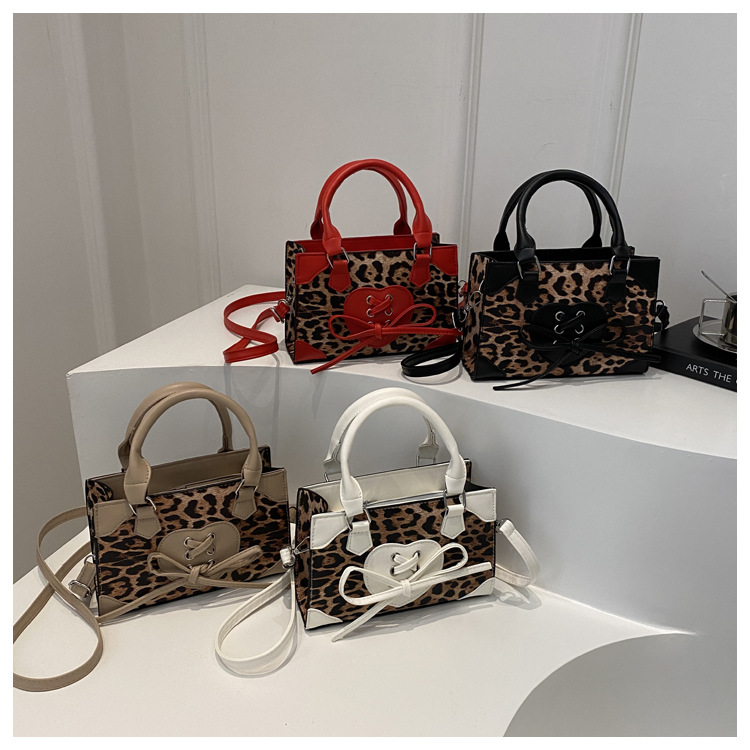 337g Weight Synthetic Leather Lining Material Zipper Closure Type Single Shoulder Strap Strap Type Crossbody Bag Bags Type Casual, Shopping Occasion Pu Leather Material Leopard Pattern All Seasons Season Women's Gender Streetwear Style Square Shape Medium Size Women's Medium Pu Leather Leopard Streetwear Square Zipper Crossbody Bag 13