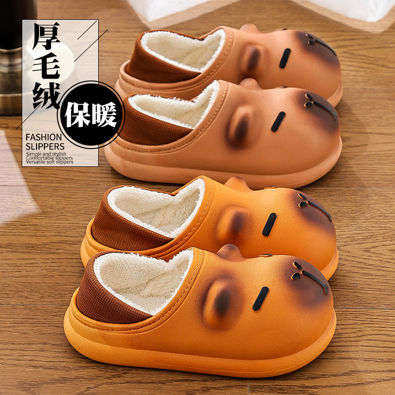 Otoño y invierno zapatillas de algodón tacones 2025 nuevo Capibara hogar impermeable interior calentamiento de lana lindos zapatos de algodón