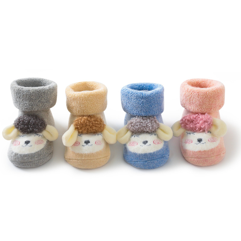 Liu Chengxing dispensar calcetines de piso antideslizantes Terry engrosada otoño e invierno cálido Cordero calcetines de algodón infantil calcetines de media pantorrilla al por mayor