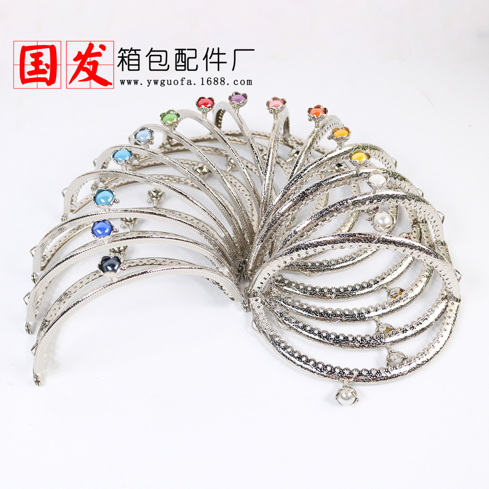 12.5cm de semicircular encaje en relieve de loto oro y plata 13 colores opcionales botón de bolsas de color caramelo