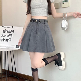 半身裙;女式针织衫;毛衣