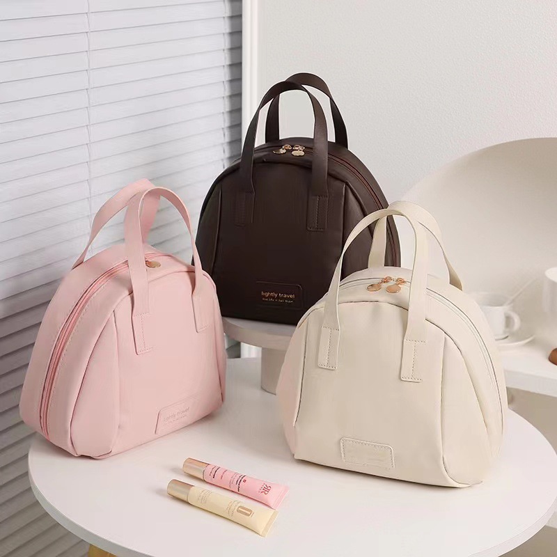 2026 New Shell PU Vintage Makeup Bag for Women, Large Capacity, Fashionable, High-end, Portable Travel Skincare Storage Bag