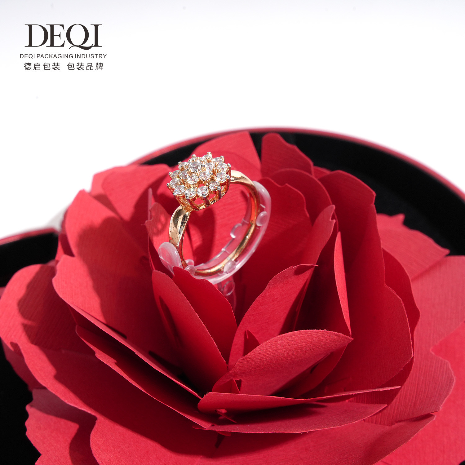 新しいアイデアの指輪の箱のバラのアクセサリーの箱のロマンチックな指輪の宝石のアクセサリーの包装箱のプロポーズの指輪のプレゼントの箱