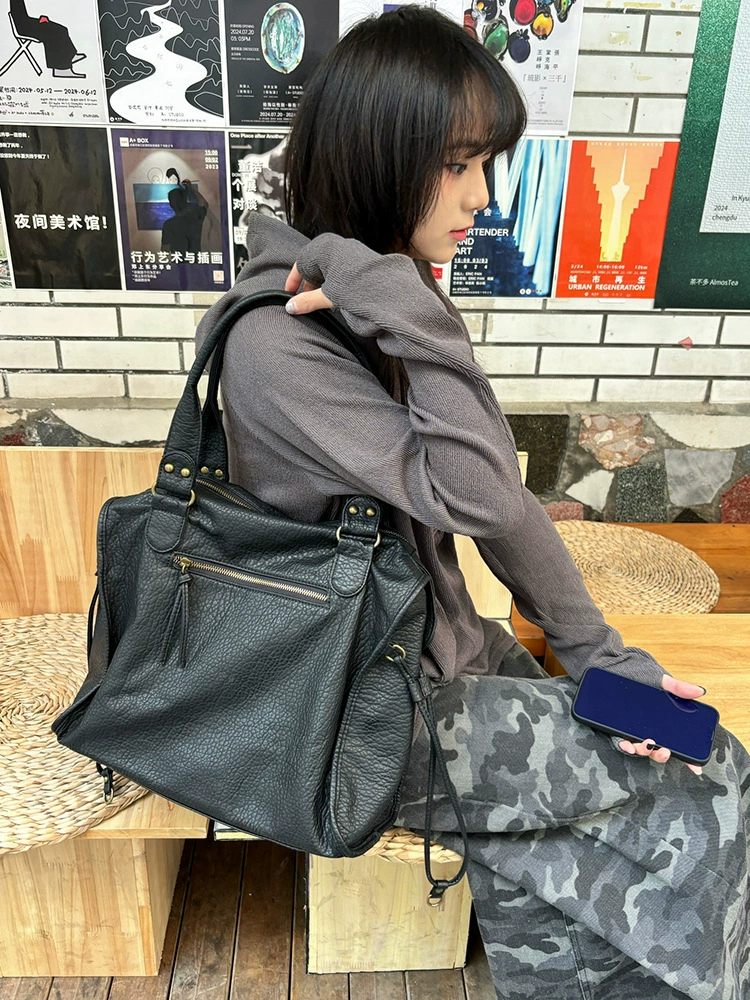 Capacious shoulder bag, одно плечо сумка