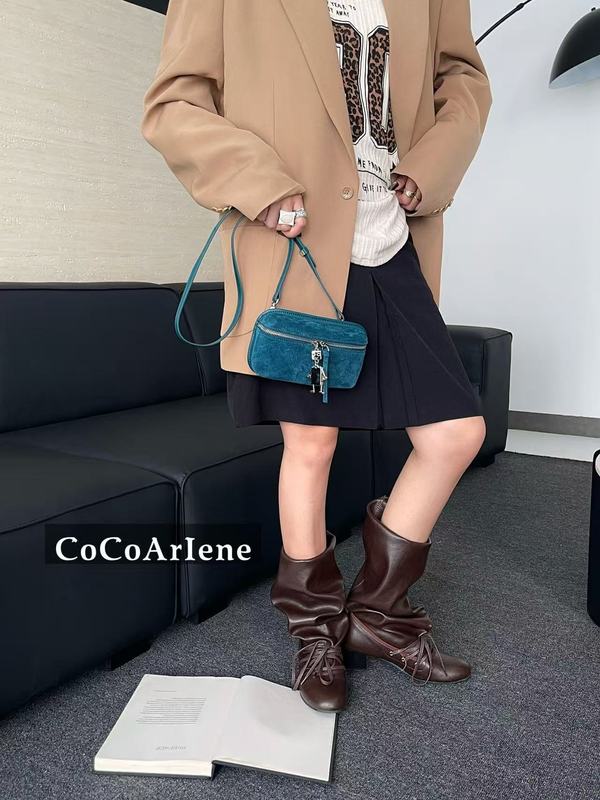 小巧精致手机包女2025新款轻便简约胸包时尚随身迷你斜挎包小包包|undefined