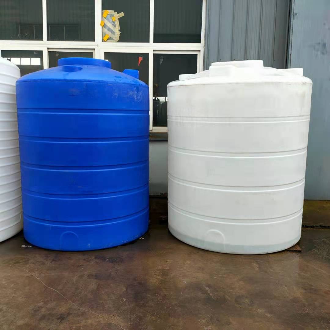 兰州 银川 西宁 5吨滚塑PE水箱 5立方储罐 水塔厂家直供 牛筋原料