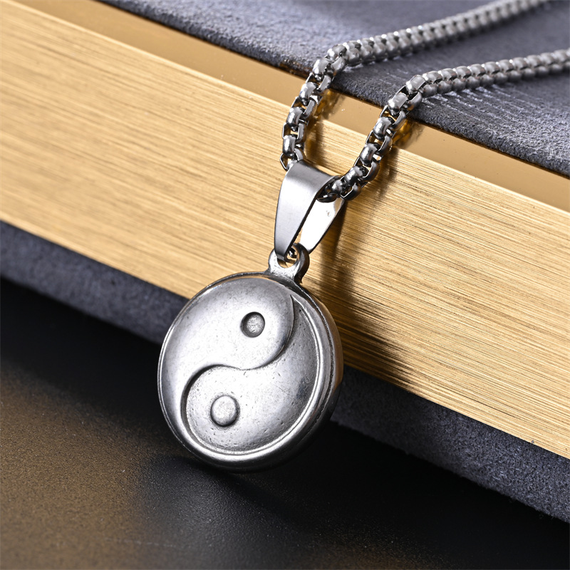 17g Weight Lobster Trigger Clasp Closure Clasp Closure Type 304 Stainless Steel Pendant Material Pendant Necklace Classification 304 Stainless Steel Chain Material box chain Chain Type 1 Piece Quantity Casual, Street Occasion 304 Stainless Steel Material Axe, Anchor, Snake, Fish Tail Pattern All Seasons Season Men's Gender Plating Design Hip-Hop, Vintage Style, Streetwear Style Hip-Hop Vintage Style Streetwear Axe Anchor Snake 304 Stainless Steel Plating Men's Pendant Necklace Men Pendant Necklaces 1