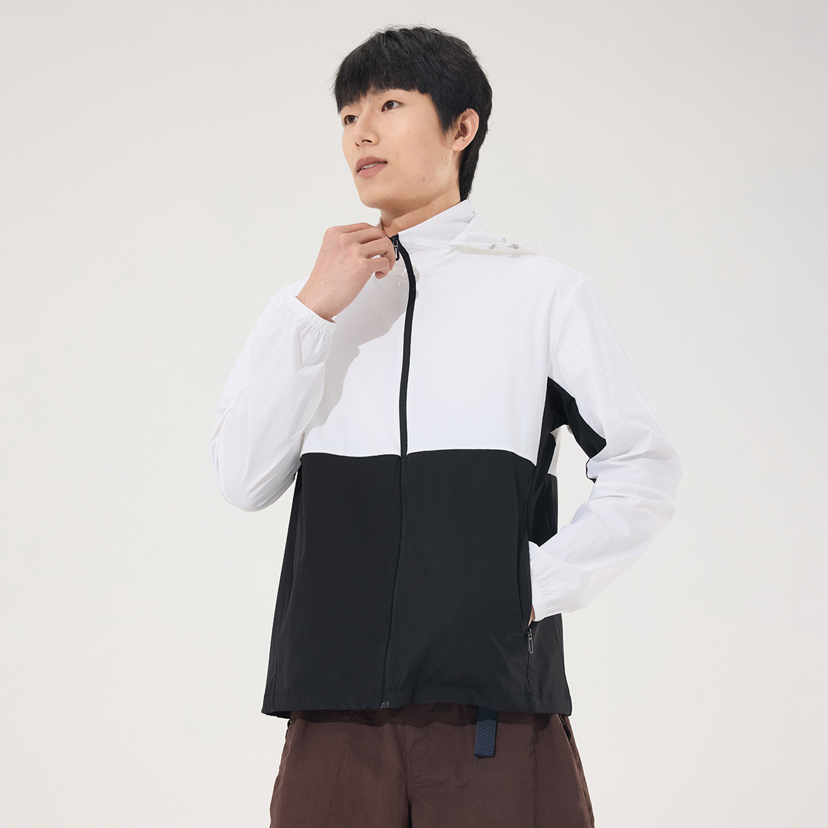 남성용 화이트와 블랙