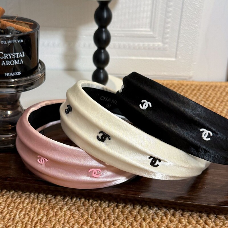 Satin Chanel-Style Headband, High Crown Headband, Exquisite and Simple, Retro Niche Style, High-End Texture, Sweet and Trendy for Women