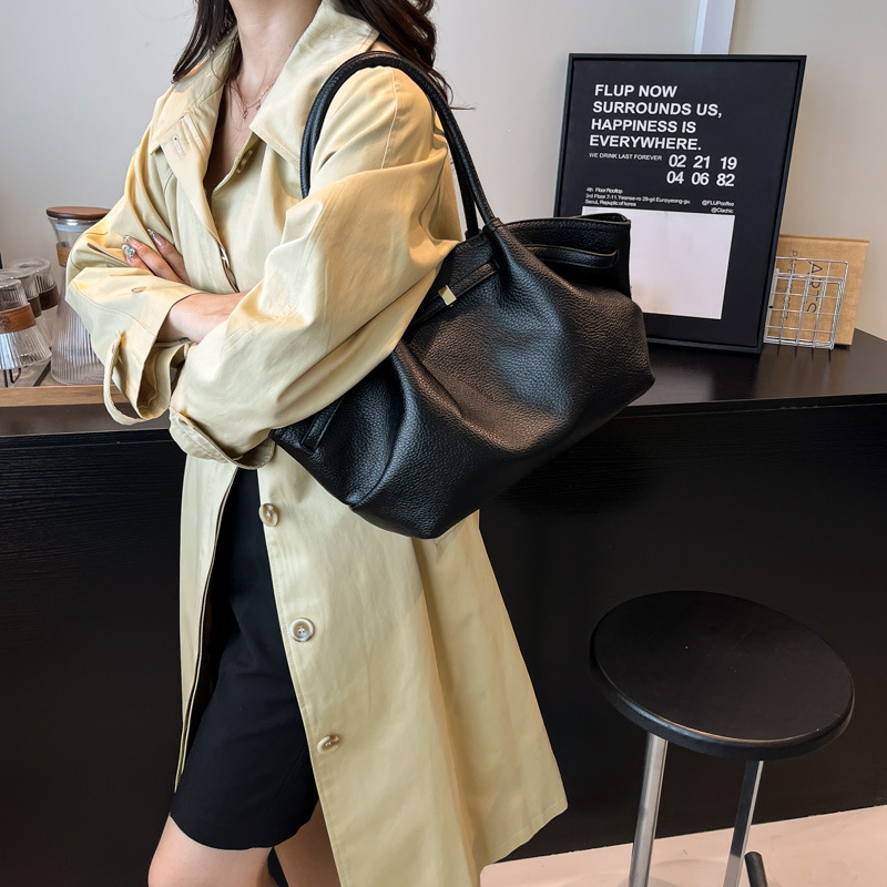 2025秋季新款休闲简约托特包女上班通勤大容量单肩包时尚感腋下包|undefined