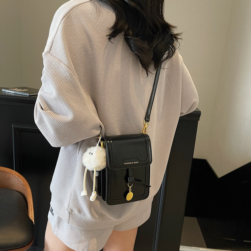 Bolso pequeño de un solo hombro simple y popular para mujer 2025 nuevo bolso de teléfono móvil de costura de moda coreana bolso cuadrado pequeño de mensajero de estilo occidental