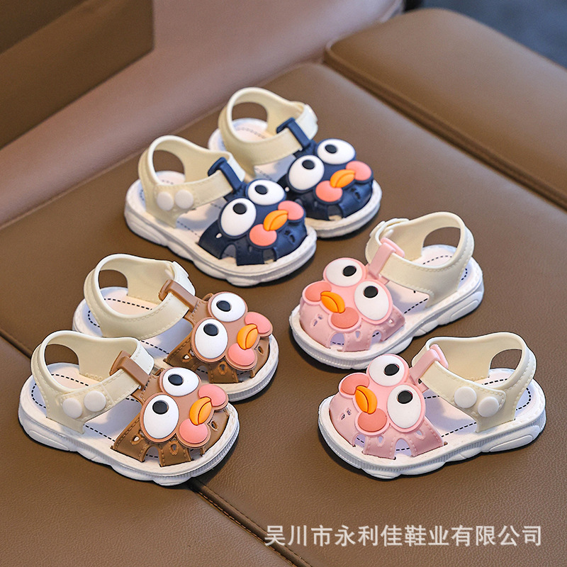 Sandalias infantiles de verano para bebés y bebés con suela suave para niños pequeños zapatos de fábrica de dibujos animados al por mayor
