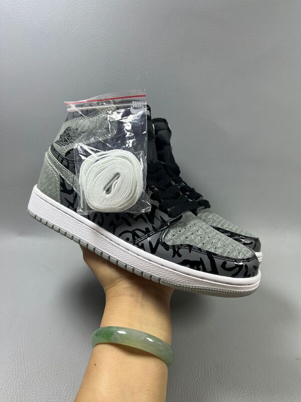 Putian Aj1 Basketball Shoes Chicago Black and White Panda Jordan 1 High-Top Unisex Outdoor Versatile Sports Shoes Trendy Shoes