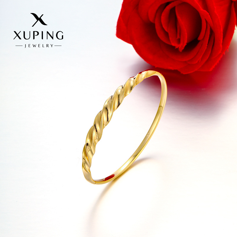 Xuping pulsera de moda simple de gazebo Europa y los Estados Unidos aleación de cobre transfronteriza chapado 24k color lujoso ligero al por mayor joyas de lujo