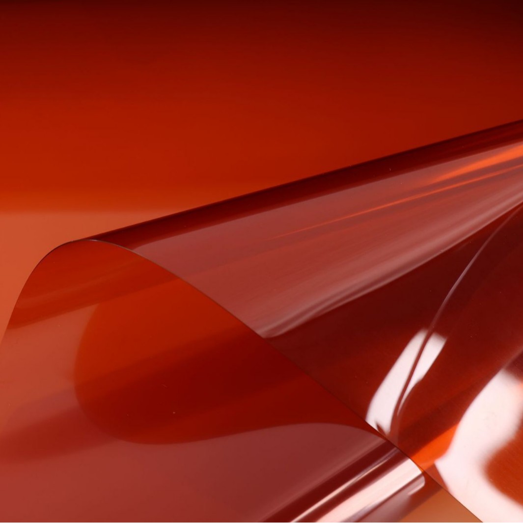 �Ӻ�����ǰ���Ĥ�ֻ� �͸��µ��Ӽ���ɫ������ ����ֱ����Ե����