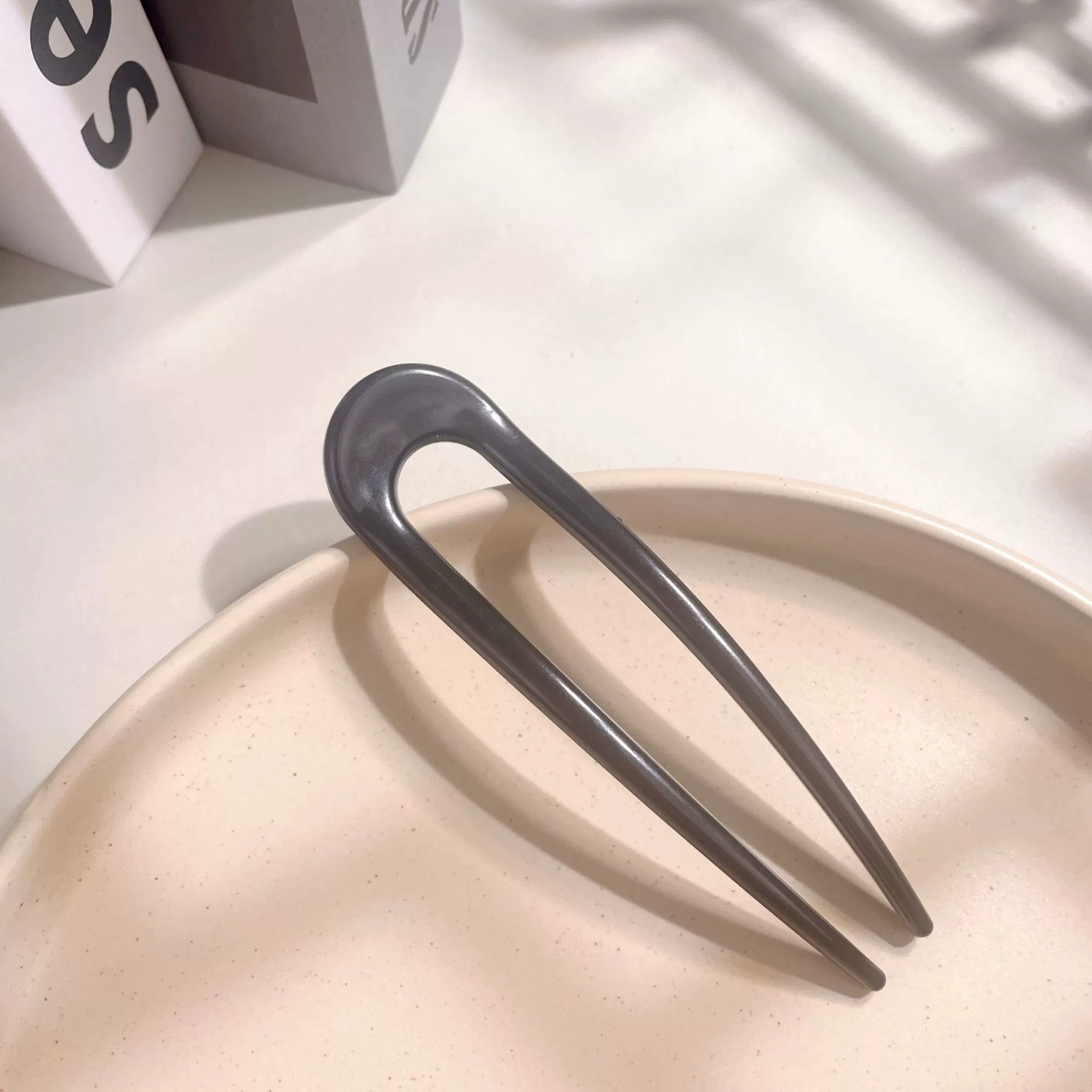 Резьба Hairpin U-образная модная шпилька для волос, простой элегантный летний дизайн, универсальная защепка