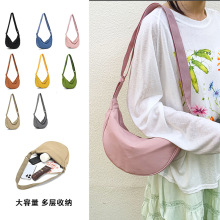 尼龙轻便女包新款休闲百搭斜挎饺子包大容量手机包通勤百搭单肩包