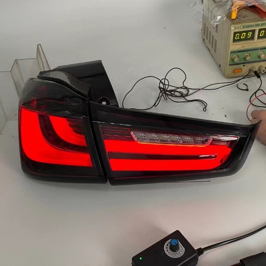 Adecuado para luces traseras Jinxuan 11-18 Mitsubishi Jinxuan luces traseras luces de freno luces de marcha atrás luces de conducción luces de giro