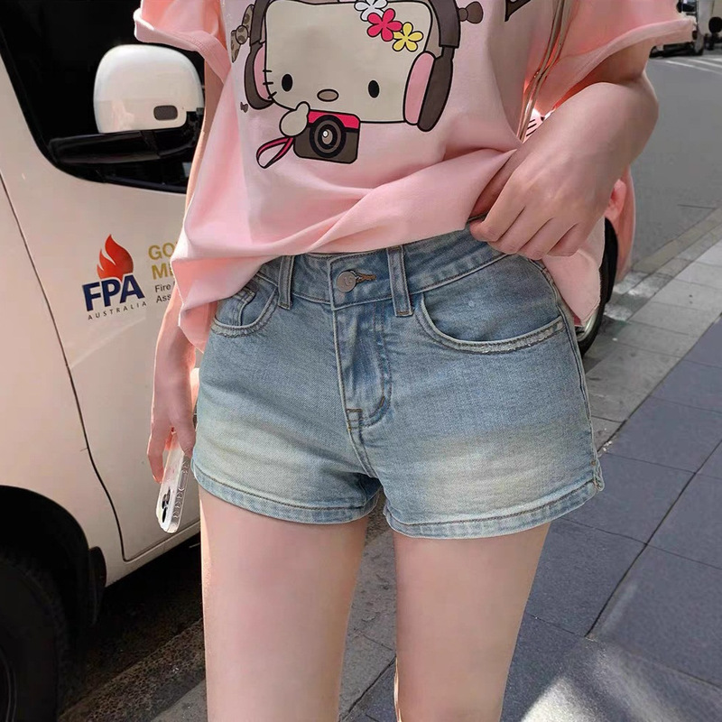 Chen Jianan ~ Han Man makes old cowboys hot and sexy buff full! back pocket embroidered Denim shorts