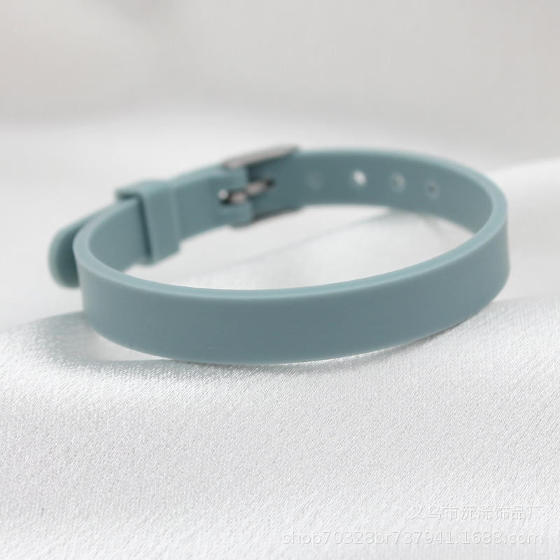 8mmシリコン手首バンドdiy個性的な手ベルトカップルの手環バンドは8mmの穴径アクセサリーの部品を着用するのに適しています。