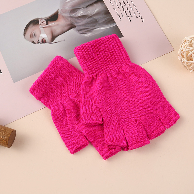 Especial transfronterizo para otoño e invierno cálido color sólido punto medio dedo guantes estudiante escribiendo guantes de entrenamiento sin dedos logotipo impreso