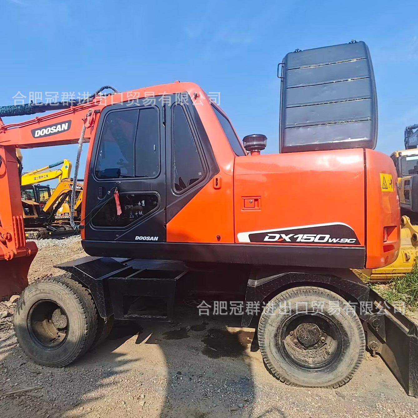 Excavadora de ruedas directa transfronteriza DX150W moderna excavadora de ruedas directa Hitachi Trinity Cart