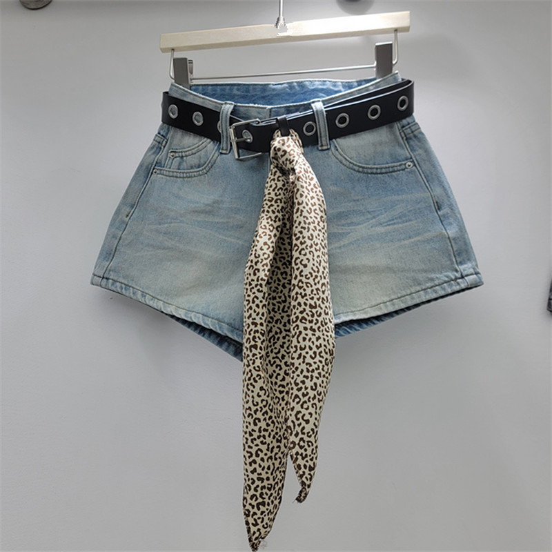 Pantalones Cortos Jeans de Tiro Bajo para Mujer de Mezclilla image 3